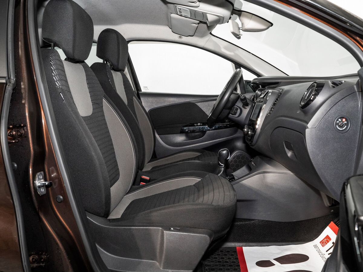 Renault Kaptur 2016 - фото автомобиля