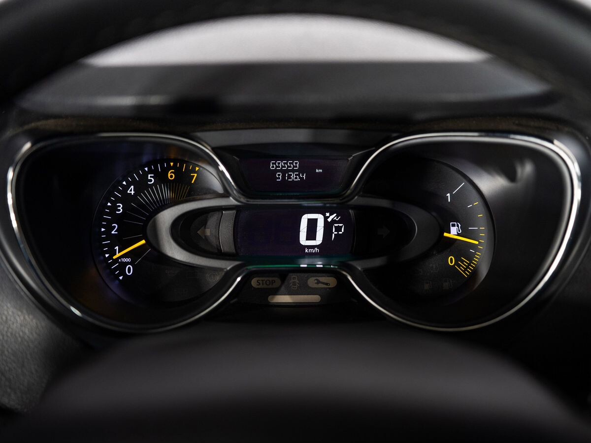 Renault Kaptur 2016 - фото автомобиля