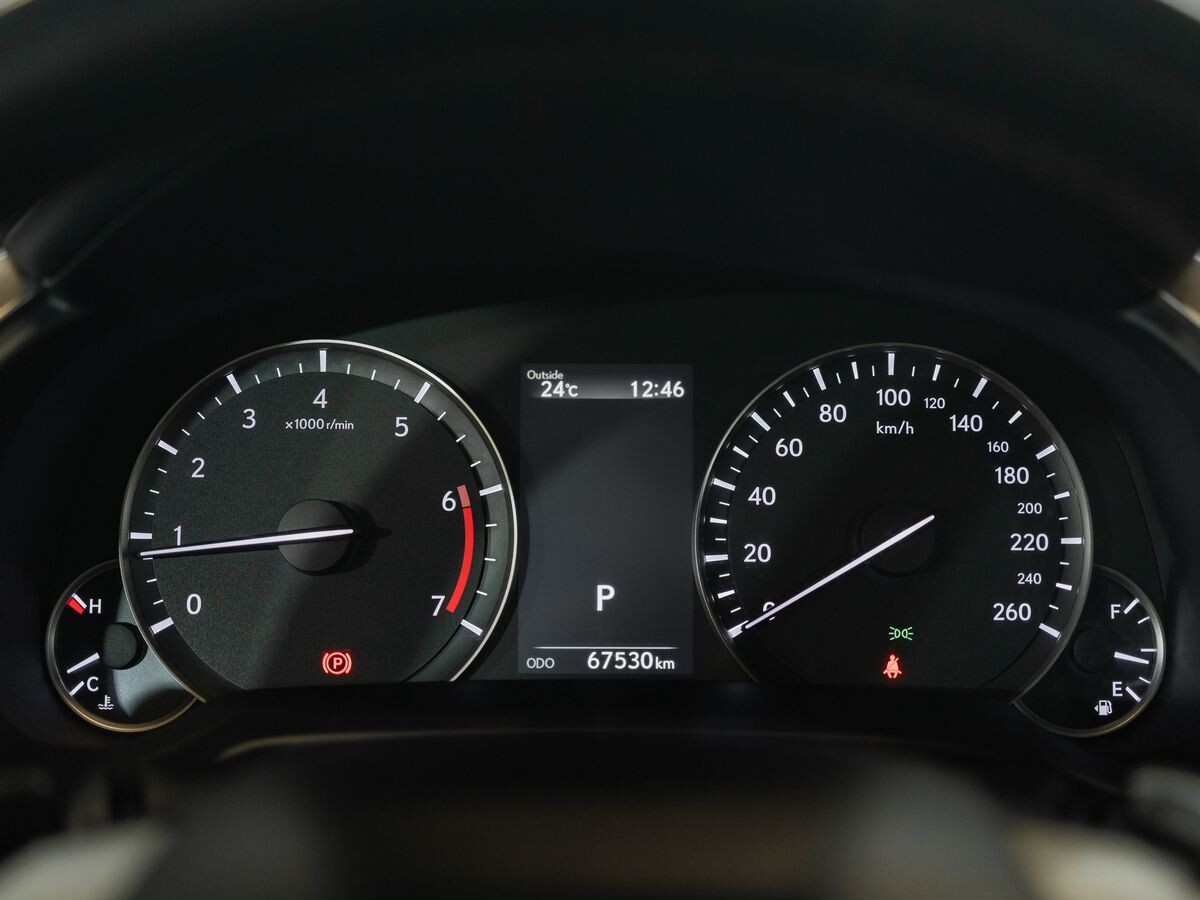 Lexus RX 2020 - фото автомобиля