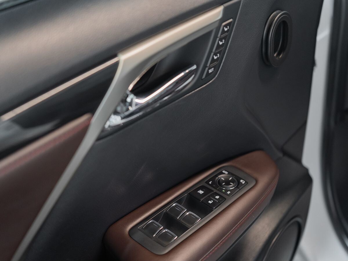 Lexus RX 2020 - фото автомобиля