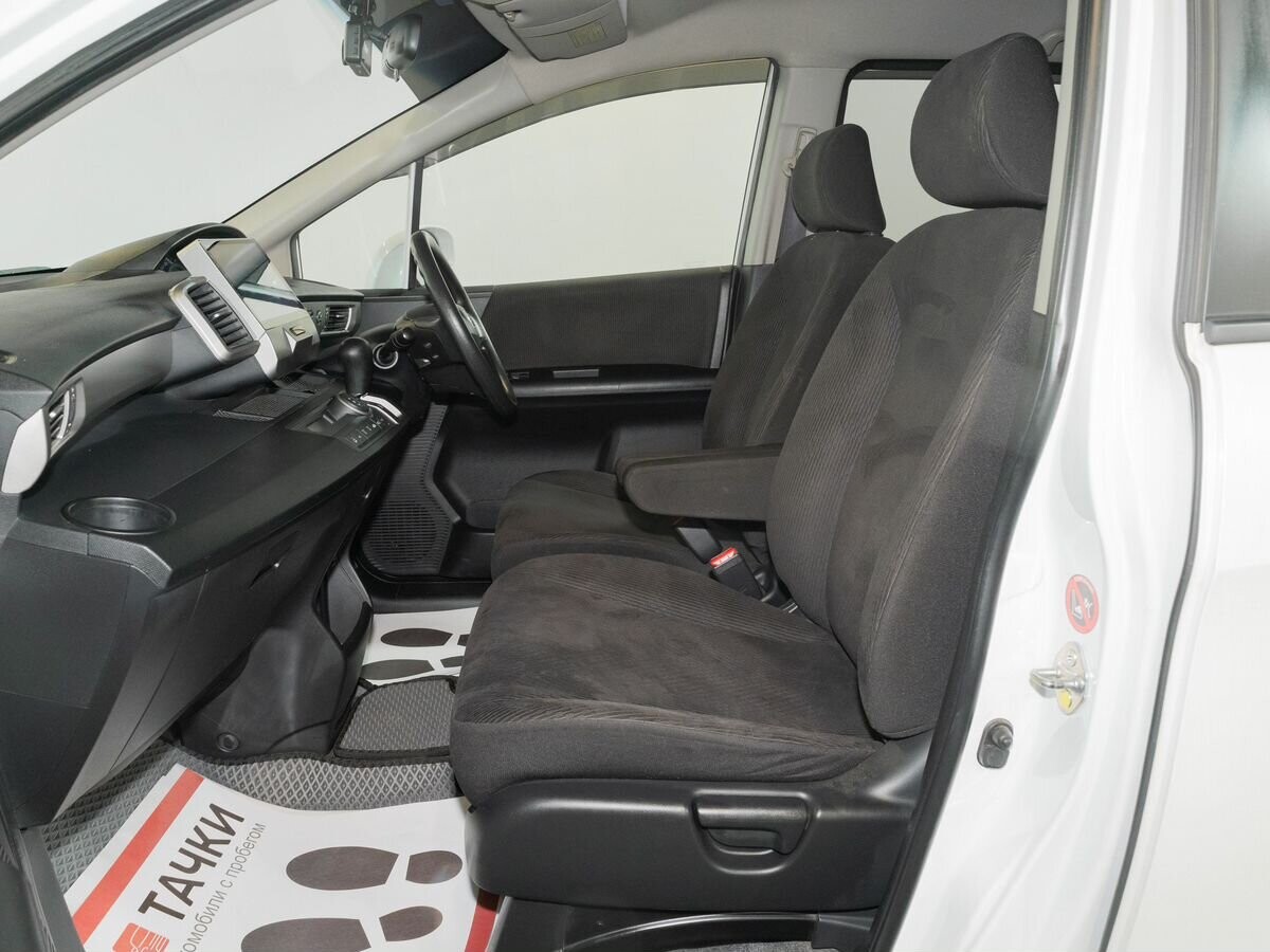 Honda Freed 2012 - фото автомобиля