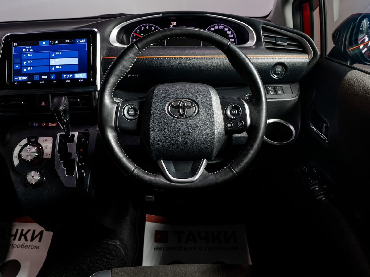 Toyota Sienta 2019 - фото автомобиля
