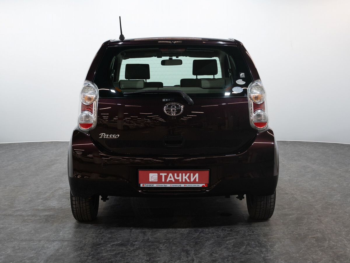 Toyota Passo 2011 - фото автомобиля