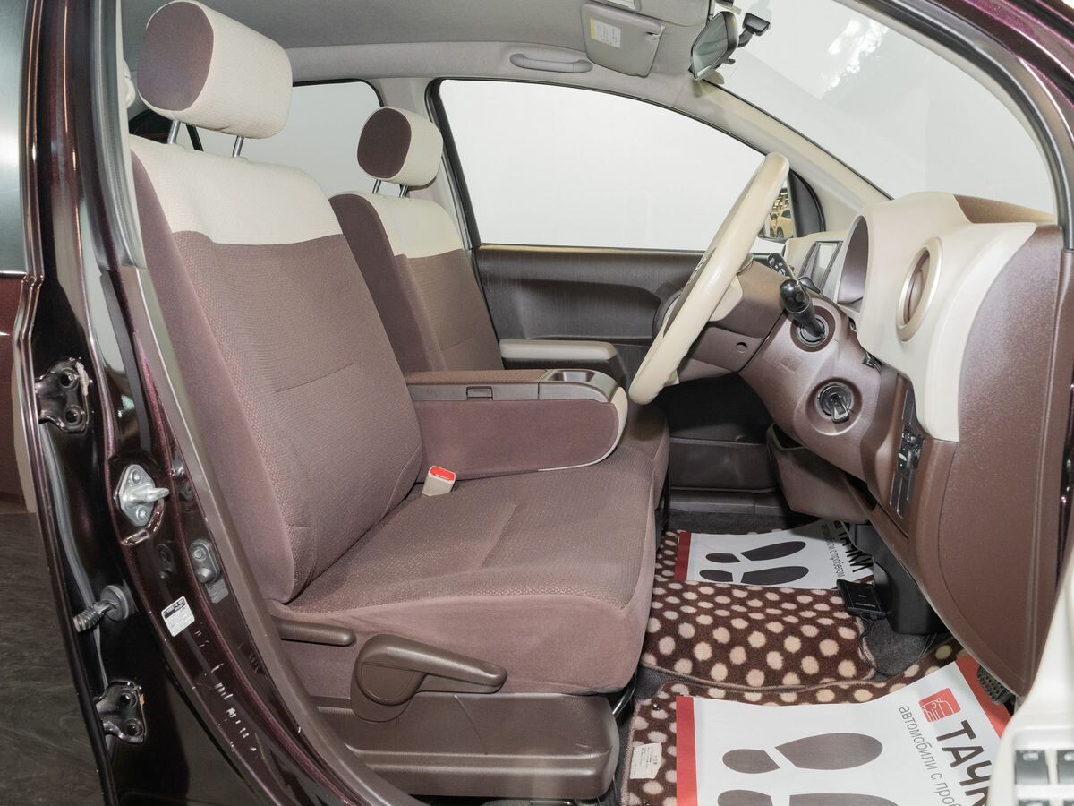 Toyota Passo 2011 - фото автомобиля