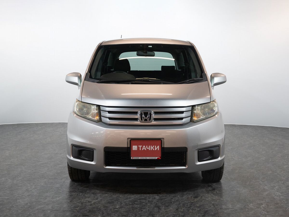 Honda Freed 2011 - фото автомобиля