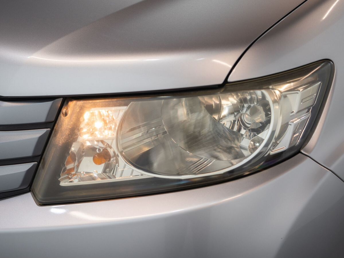 Honda Freed 2011 - фото автомобиля