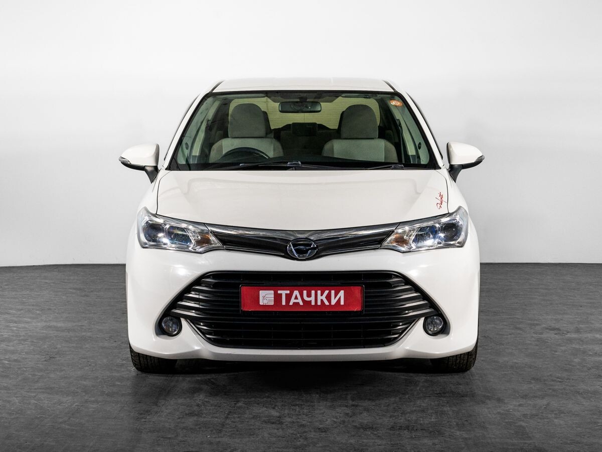 Toyota Corolla 2015 - фото автомобиля