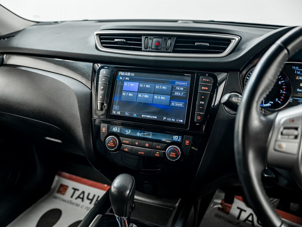 Nissan X-Trail 2017 - фото автомобиля