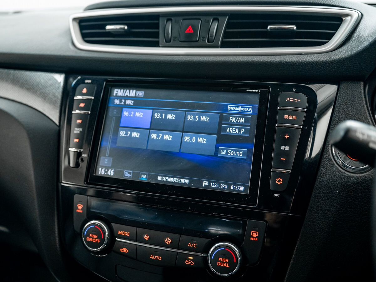 Nissan X-Trail 2017 - фото автомобиля