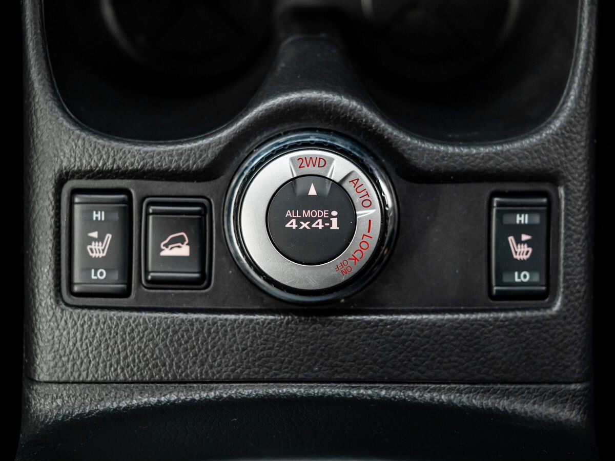 Nissan X-Trail 2017 - фото автомобиля