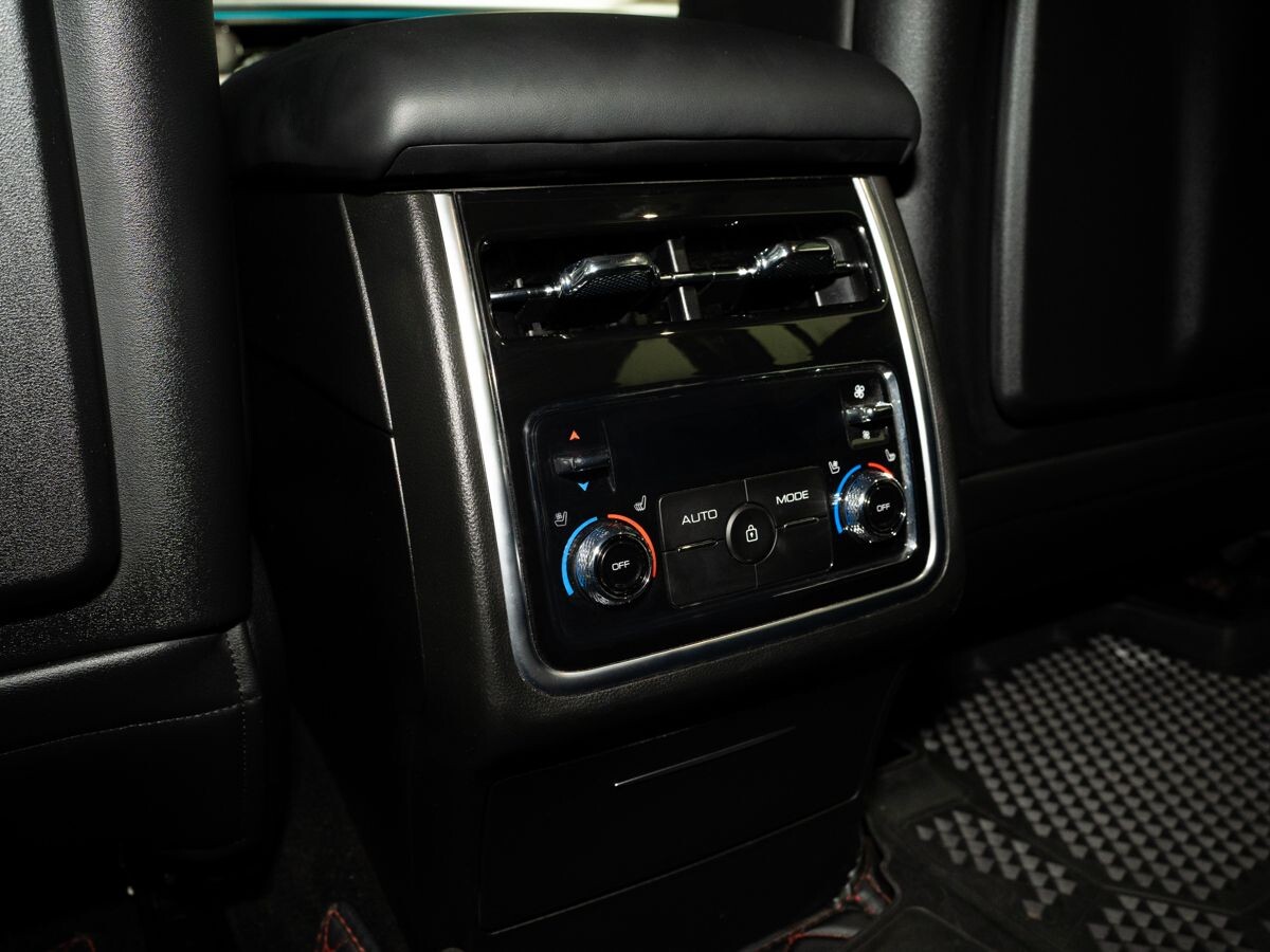 Tank 500 2023 - фото автомобиля