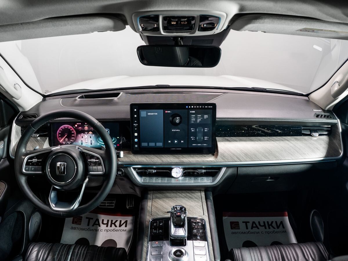 Tank 500 2023 - фото автомобиля