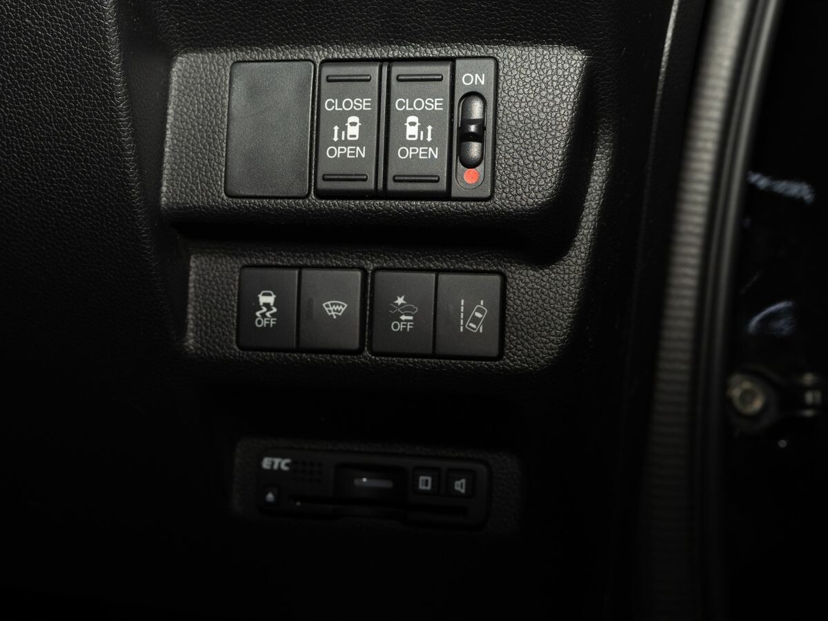 Honda Freed 2018 - фото автомобиля