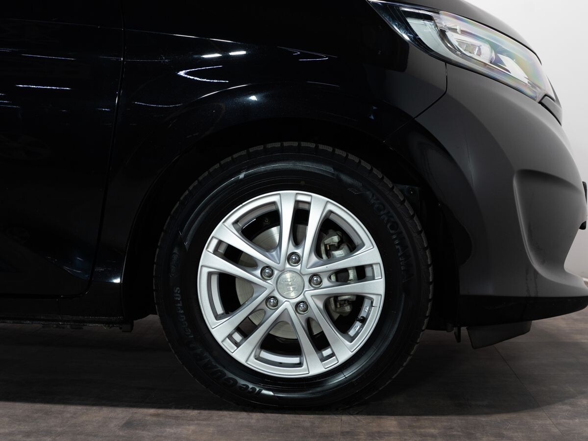 Honda Freed 2018 - фото автомобиля