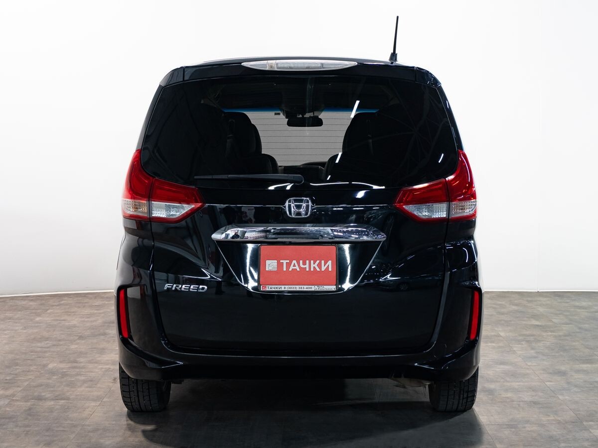 Honda Freed 2018 - фото автомобиля