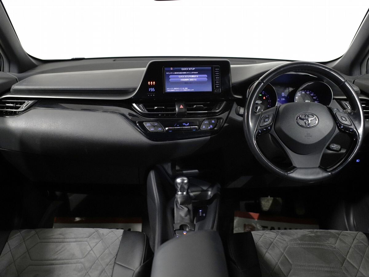 Toyota C-HR 2017 - фото автомобиля