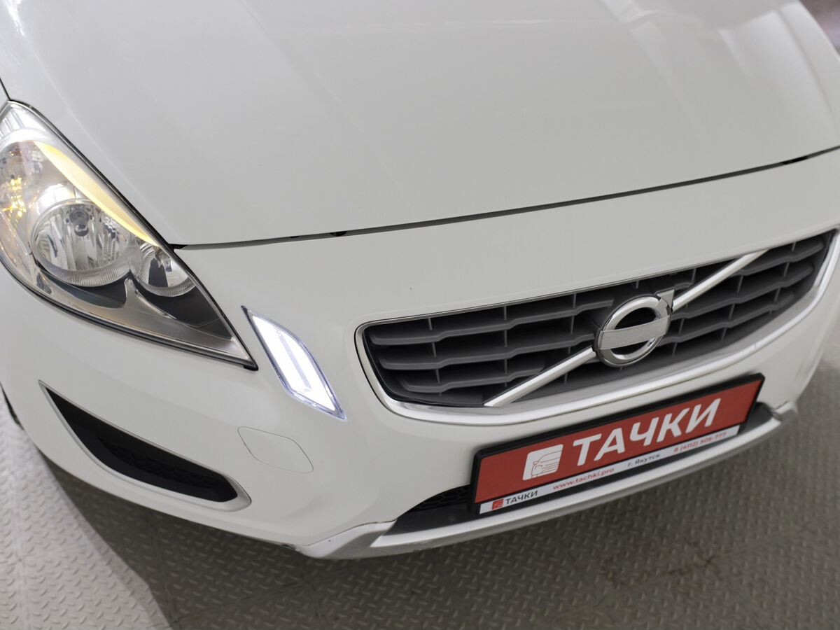 Volvo S60 2012 - фото автомобиля