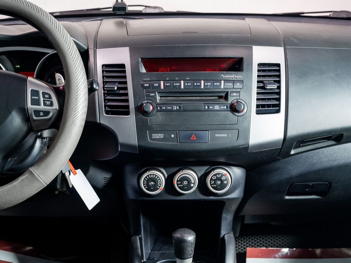 Mitsubishi Outlander 2008 - фото автомобиля