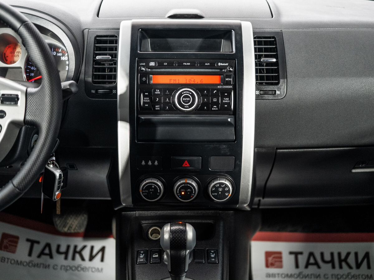 Nissan X-Trail 2010 - фото автомобиля
