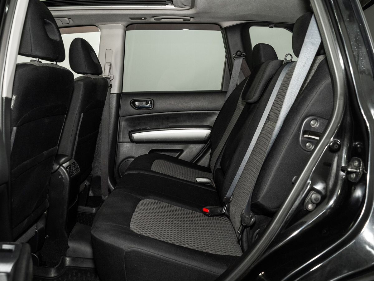 Nissan X-Trail 2010 - фото автомобиля