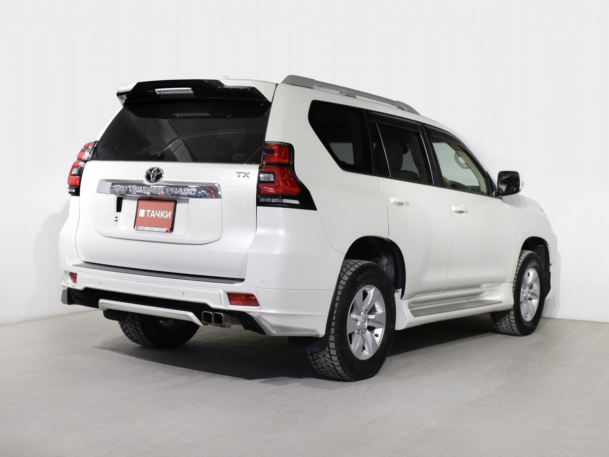 Toyota Land Cruiser Prado 2018 - фото автомобиля