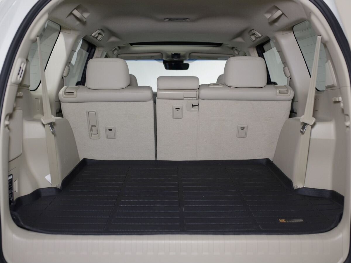 Toyota Land Cruiser Prado 2018 - фото автомобиля