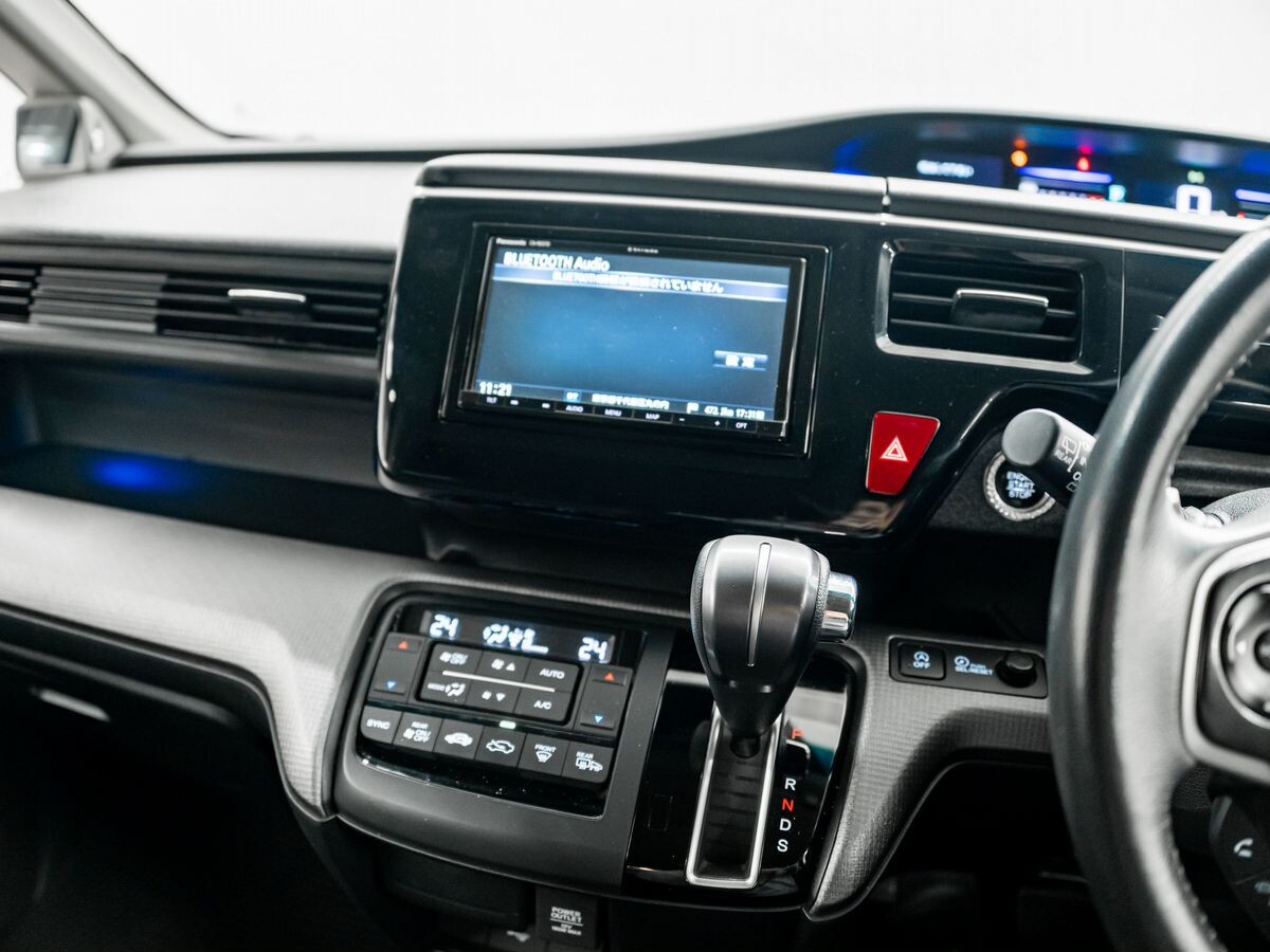 Honda Stepwgn 2020 - фото автомобиля