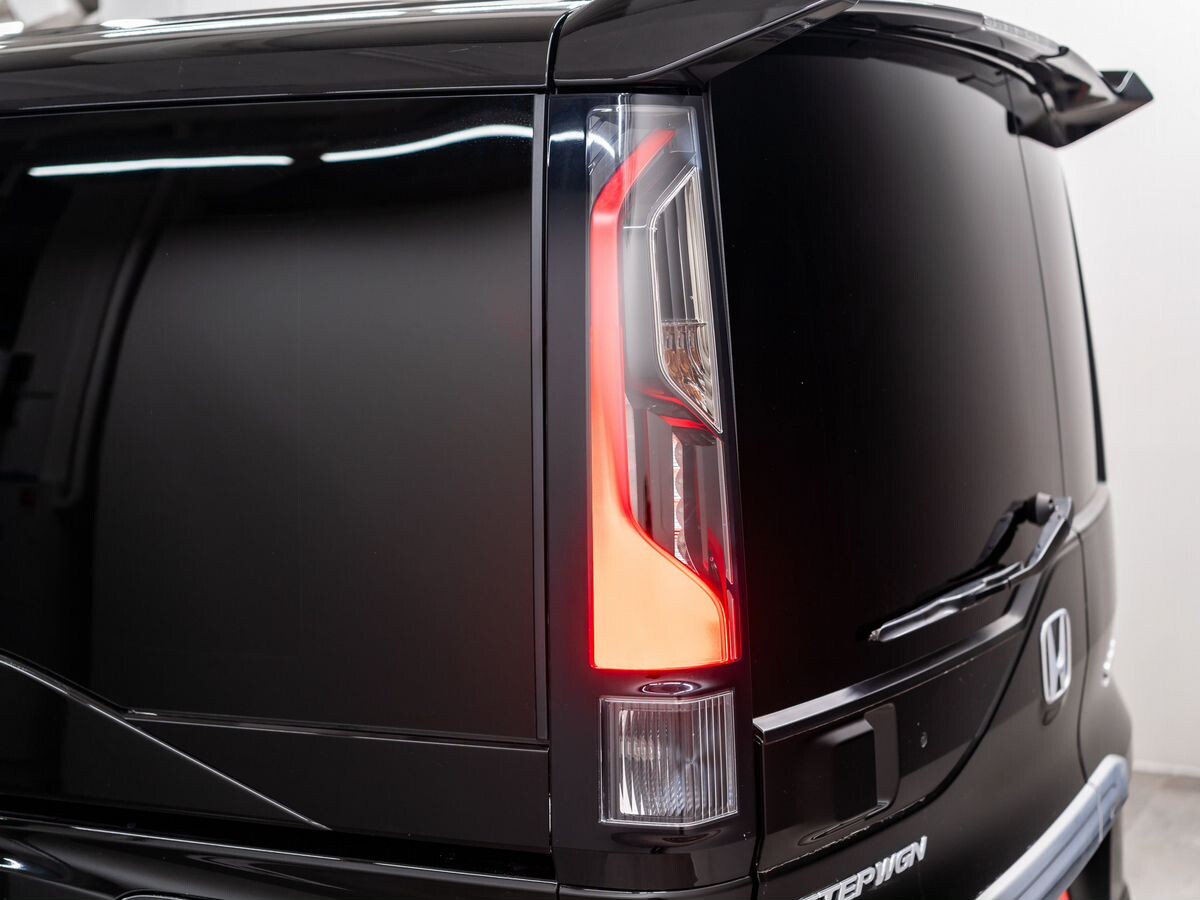 Honda Stepwgn 2020 - фото автомобиля