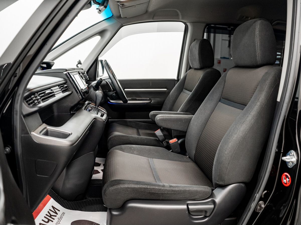 Honda Stepwgn 2020 - фото автомобиля