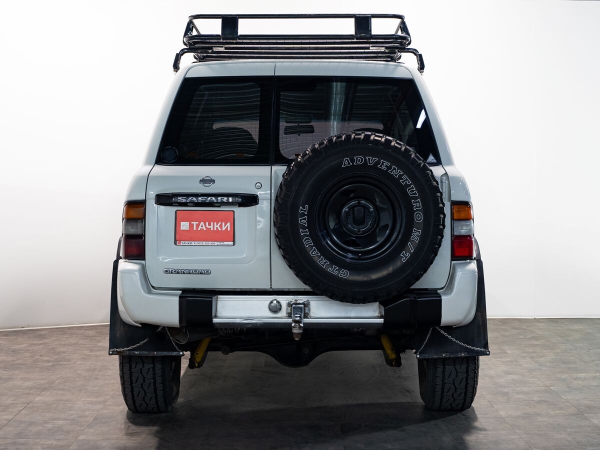 Nissan Safari 1997 - фото автомобиля