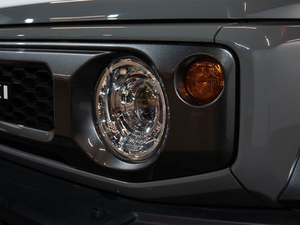 Suzuki Jimny 2020 - фото автомобиля