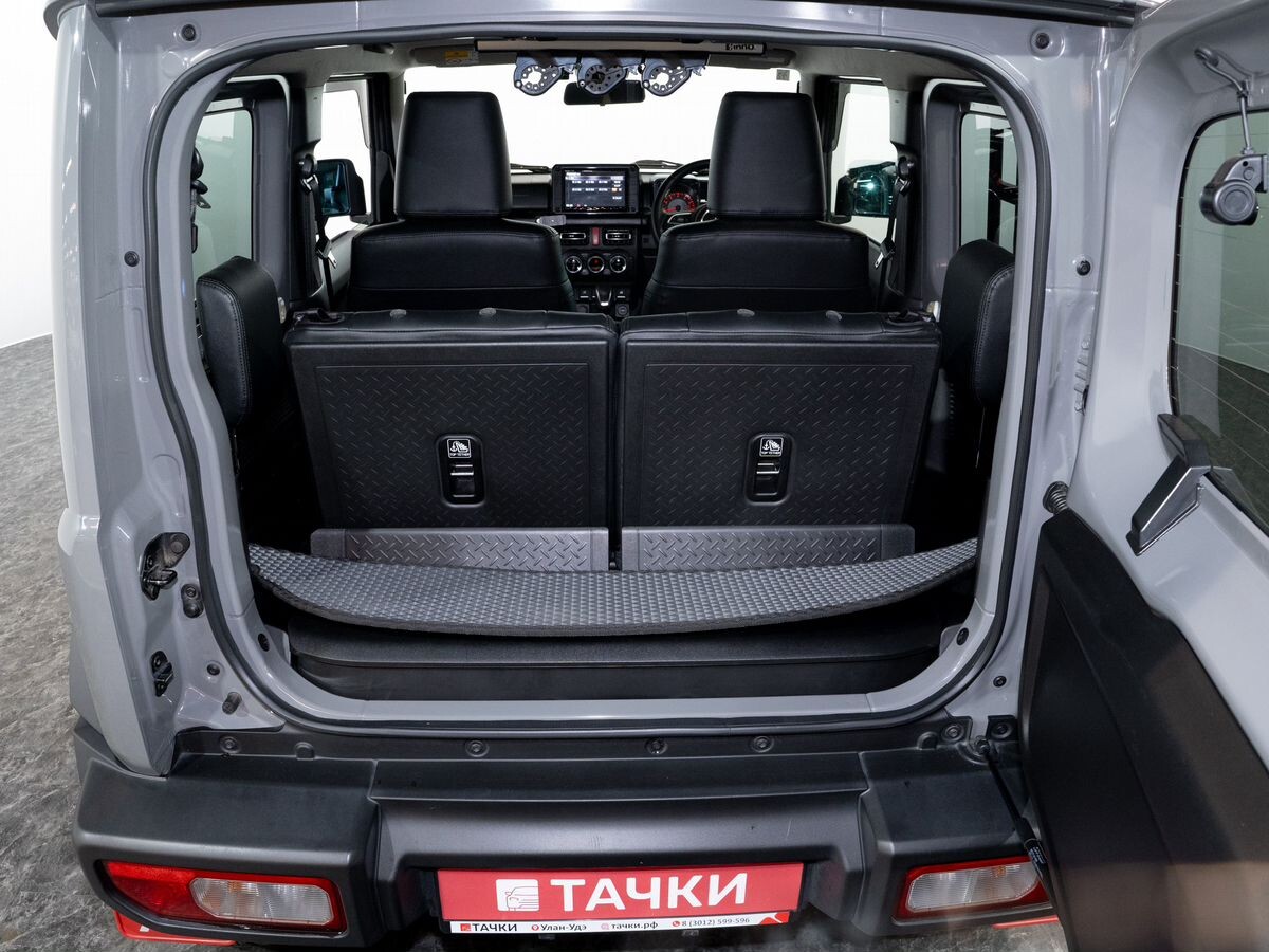 Suzuki Jimny 2020 - фото автомобиля