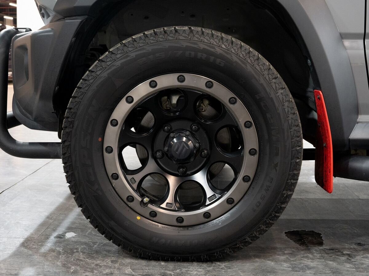 Suzuki Jimny 2020 - фото автомобиля