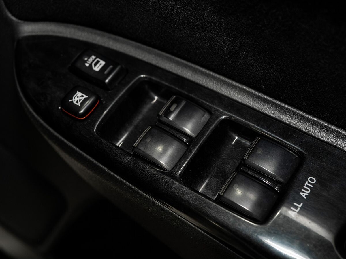 Toyota Wish 2008 - фото автомобиля