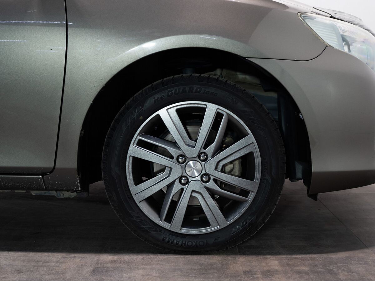 Toyota Corolla 2009 - фото автомобиля