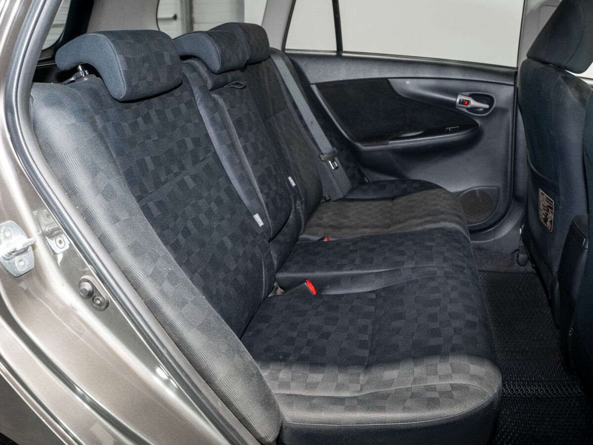 Toyota Corolla 2009 - фото автомобиля