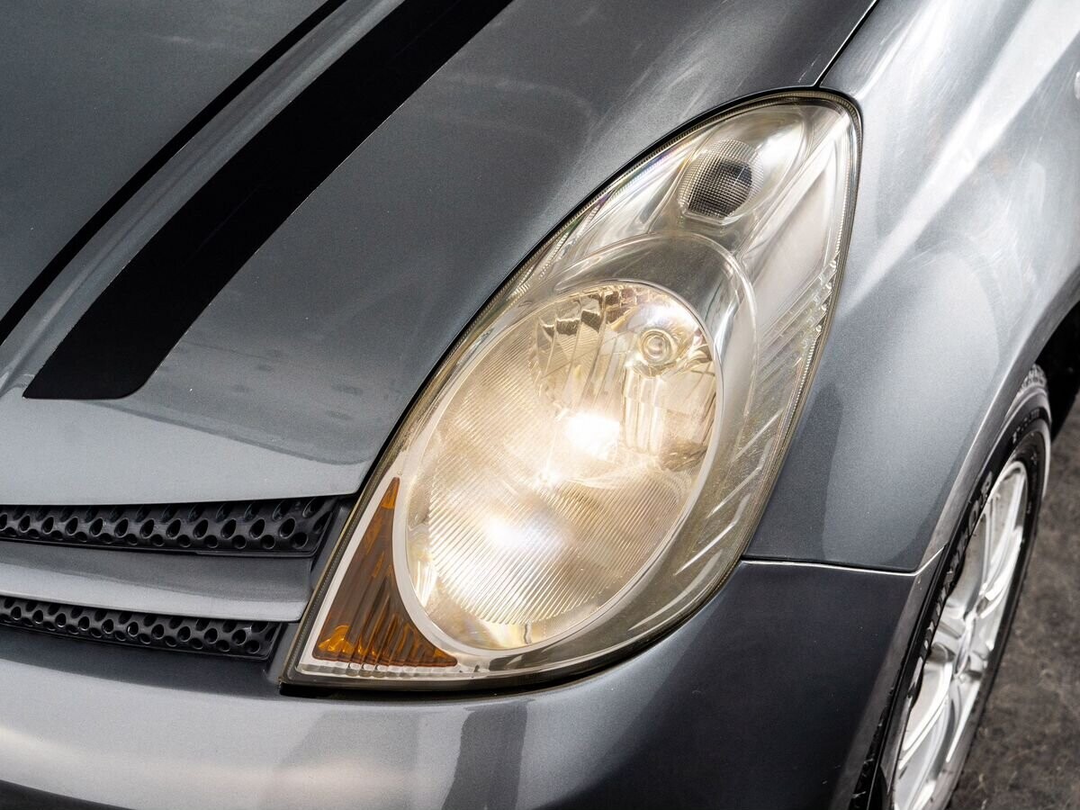 Nissan Note 2005 - фото автомобиля