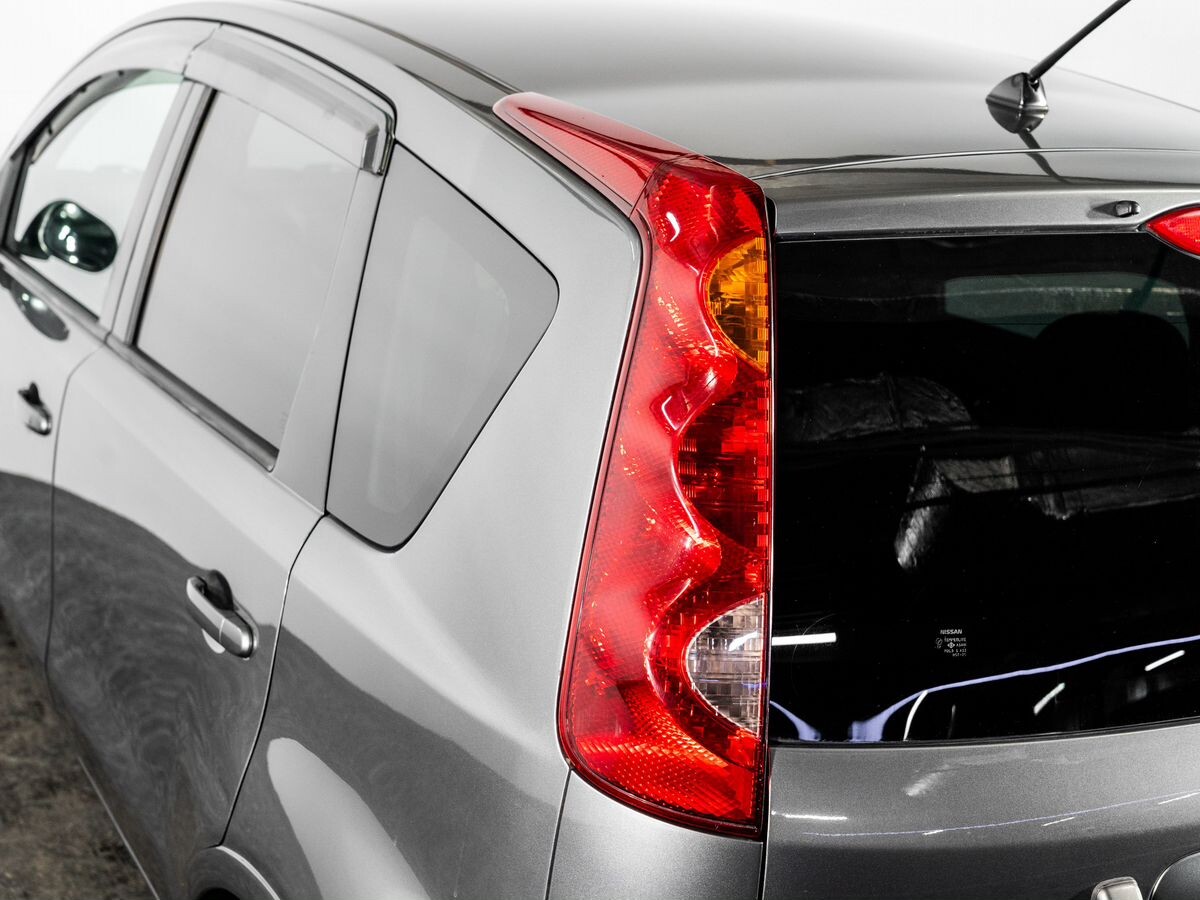 Nissan Note 2005 - фото автомобиля