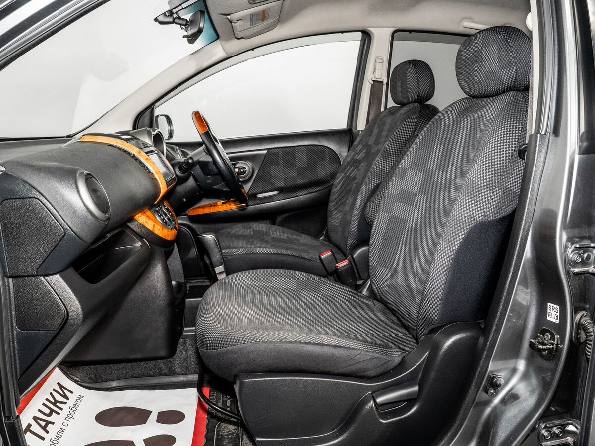 Nissan Note 2005 - фото автомобиля