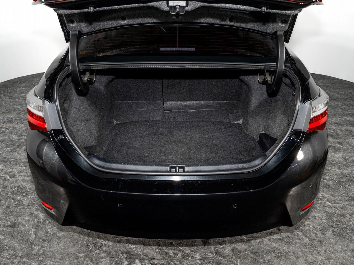 Toyota Corolla 2016 - фото автомобиля