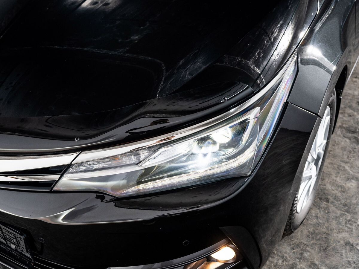 Toyota Corolla 2016 - фото автомобиля