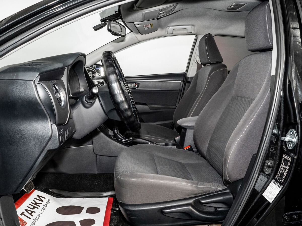 Toyota Corolla 2016 - фото автомобиля