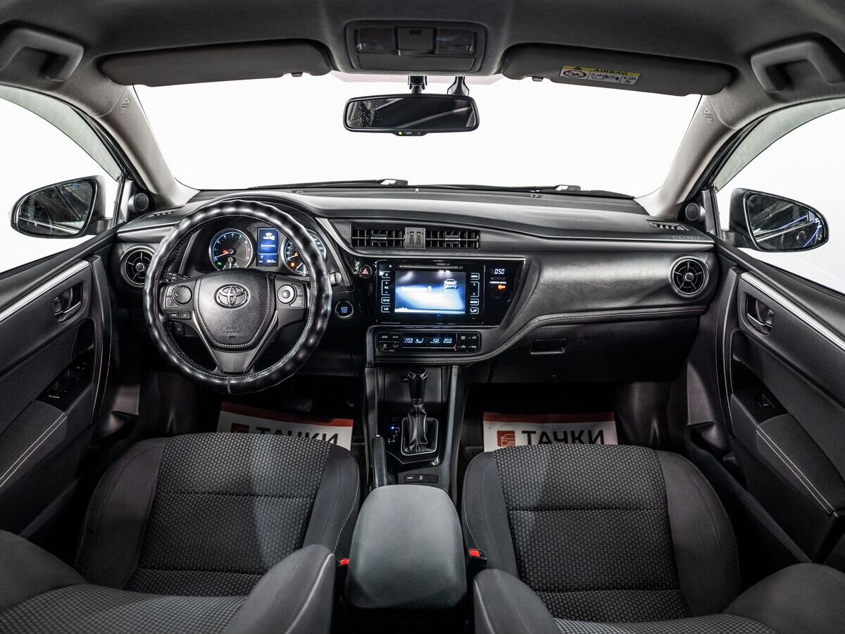 Toyota Corolla 2016 - фото автомобиля