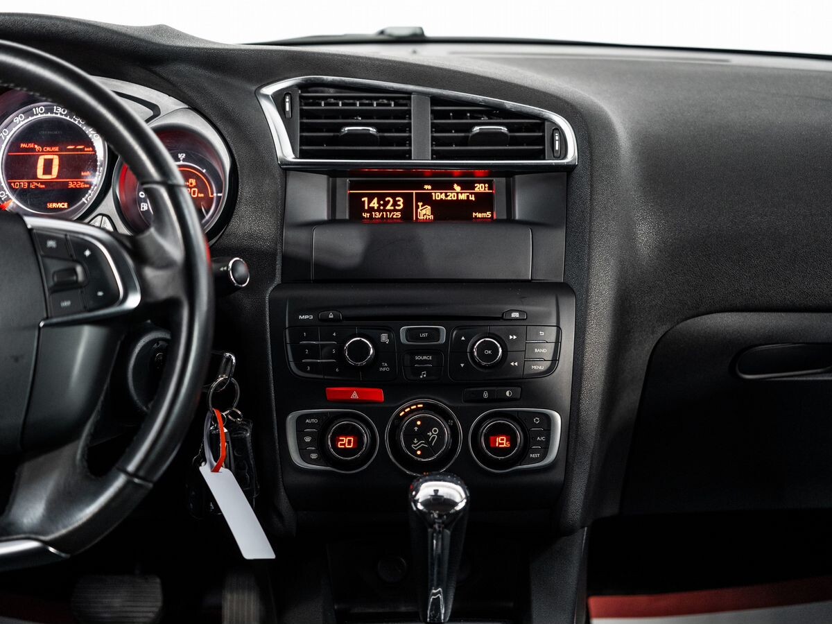 Citroen C4 2013 - фото автомобиля