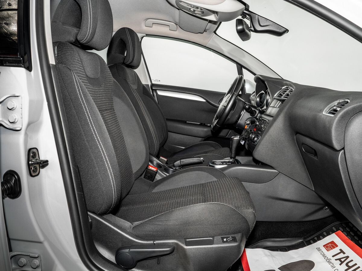 Citroen C4 2013 - фото автомобиля