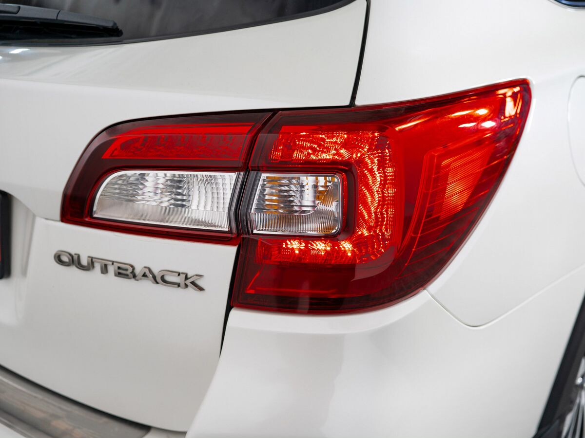 Subaru Outback 2015 - фото автомобиля