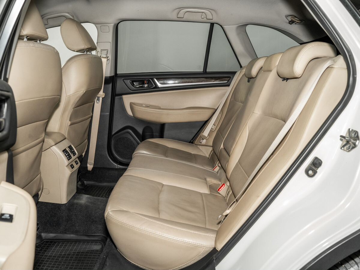 Subaru Outback 2015 - фото автомобиля