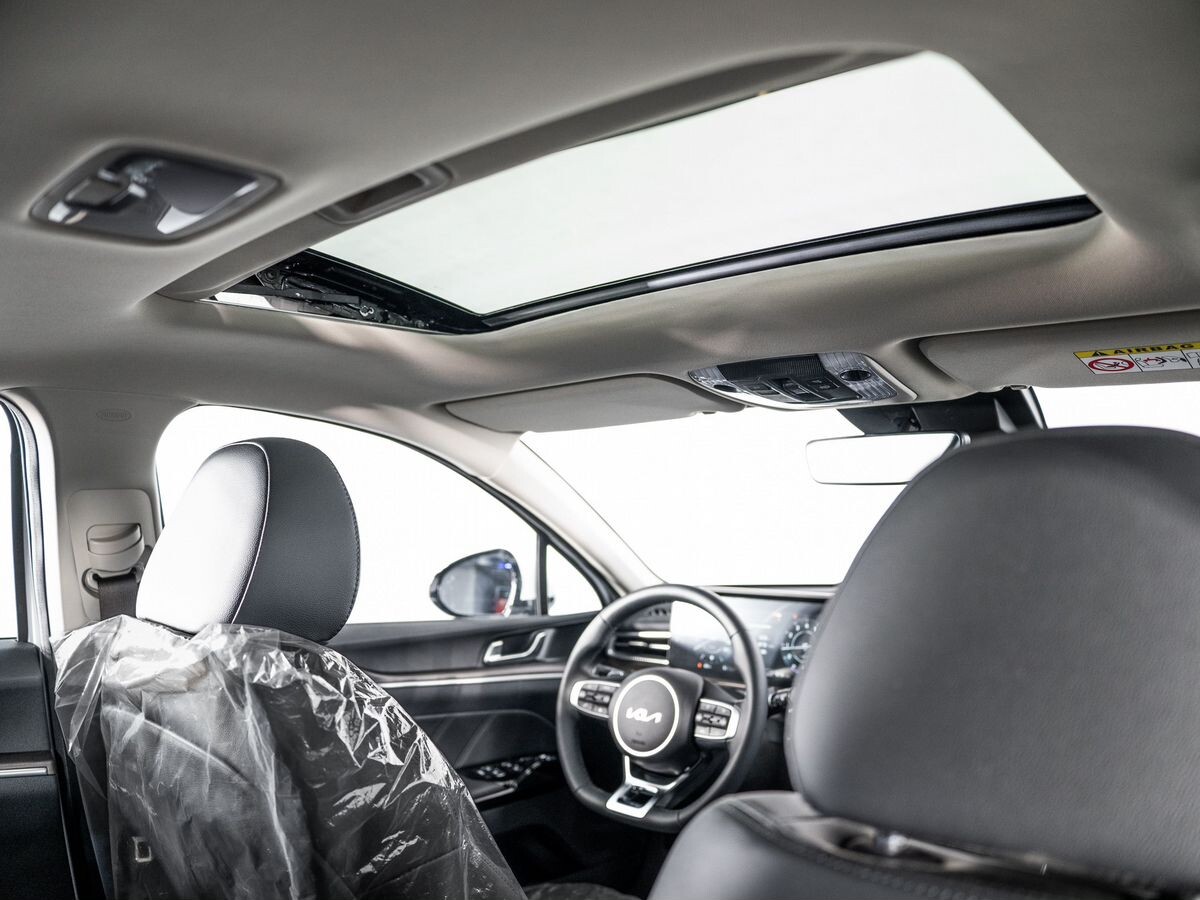 Kia K5 2024 - фото автомобиля