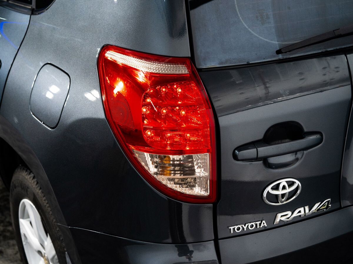 Toyota RAV4 2007 - фото автомобиля