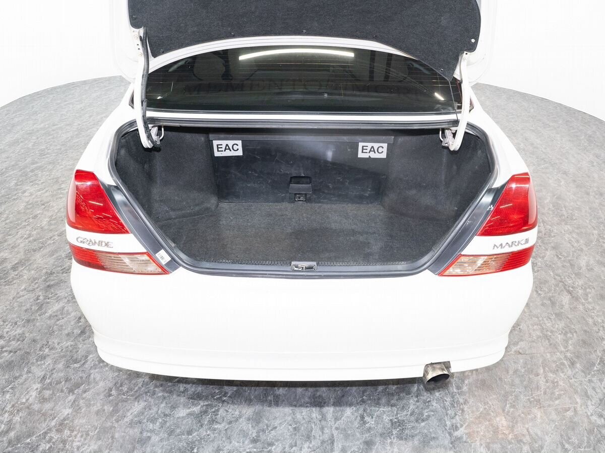 Toyota Mark II 2001 - фото автомобиля